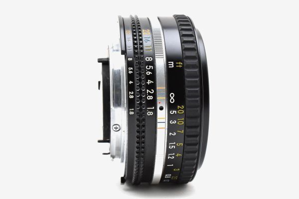 [美品]ニコン Nikon Ai-s NIKKOR 50mm f/1.8 マニュアルフォーカス Pancake レンズ 2597862