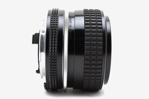 [美品]ニコン Nikon Ai NIKKOR 28mm f/2.8 マニュアルフォーカス 広角 レンズ 2597866