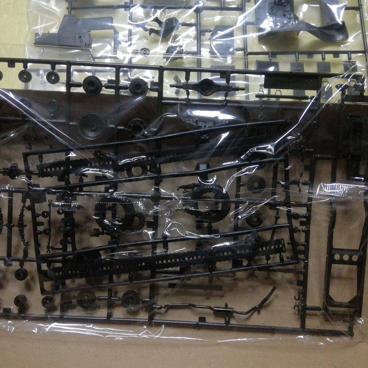 ☆小鹿大会　1/35 タミヤ　アメリカ　パーソナルキャリヤー　将兵９名　未組立_画像6