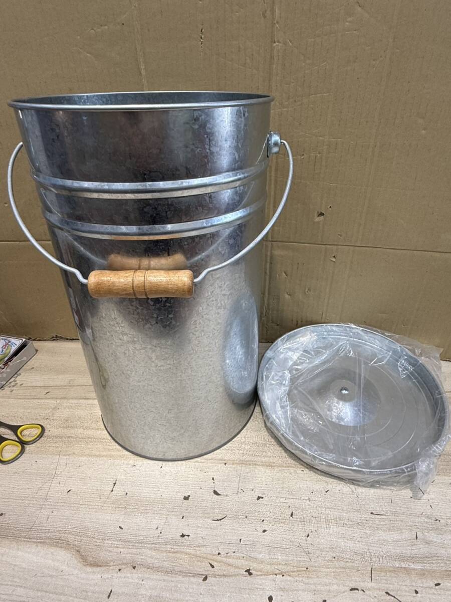  бесплатная доставка S98176 Sanwa металл кадочка для риса 12kg круглый профилированный лист пакет. .. профилированный лист цветочный принт TMK-12 не использовался товар 