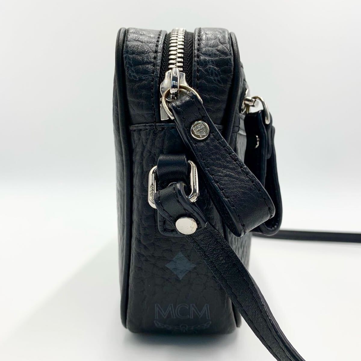 ✨MCM✨エムシーエム✨ヴィセトス✨ブラウン✨ショルダーバッグ✨ MCM（エムシーエム）の「〈Aren〉ショルダーバッグ - ヴィセトス