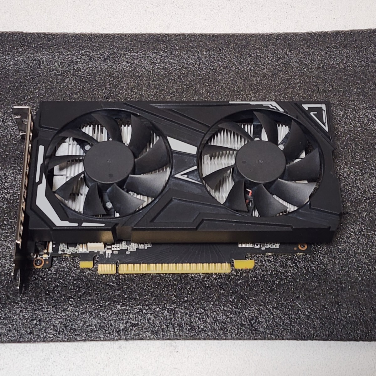 玄人志向 GEFORCE GTX1650 4GB GDDR5 ジャンク品 PCパーツ グラフィックカード PCIExpress