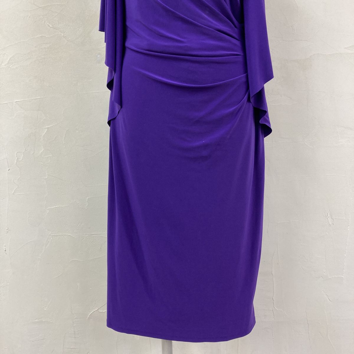 2K3193-G◆ RALPH LAUREN ラルフローレン スリットフレアスリーブタイトワンピース ドレス カシュクール 膝下 ◆ size8 紫 ポリエステル_画像4