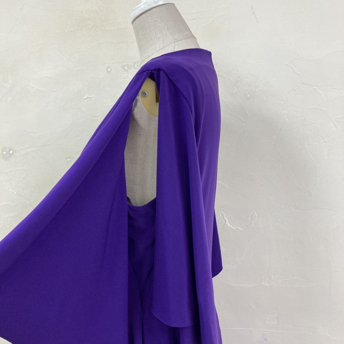 2K3193-G◆ RALPH LAUREN ラルフローレン スリットフレアスリーブタイトワンピース ドレス カシュクール 膝下 ◆ size8 紫 ポリエステル_画像7