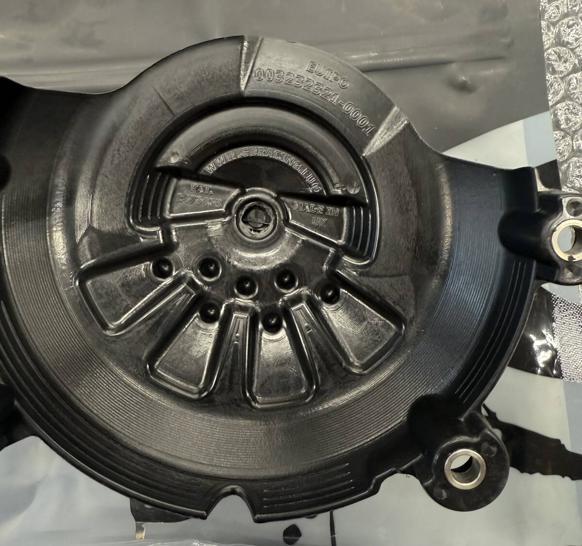 YZF-R6（06-25）　GBレーシング　ジェネレーターカバー　GBRacing　FIM公認(rèn)　エンジンカバー(２次カバー )　