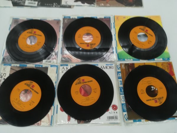【中古EPレコード】中森明菜 Akina Nakamori 15枚セット Solitude?十戒?Desire?Tattoo?Al Mauj?他 レンタル落ちあり 7インチ シングル