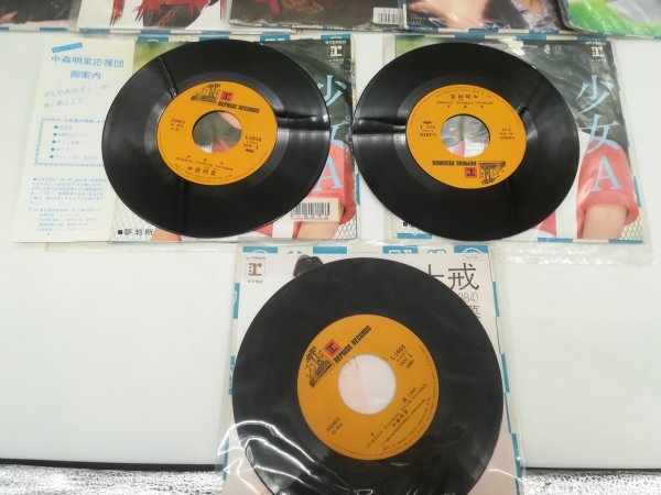 【中古EPレコード】中森明菜 Akina Nakamori 15枚セット Solitude?十戒?Desire?Tattoo?Al Mauj?他 レンタル落ちあり 7インチ シングル