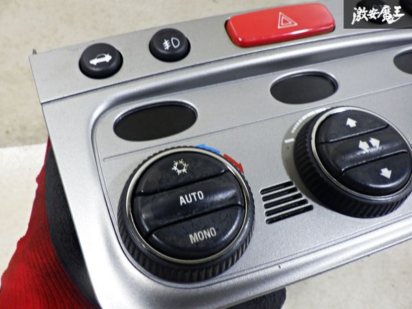 【破損無し！】アルファロメオ純正 937AB アルファロメオ147 エアコンスイッチパネル A/Cスイッチパネル 内装 01560513730 棚2F23_画像5