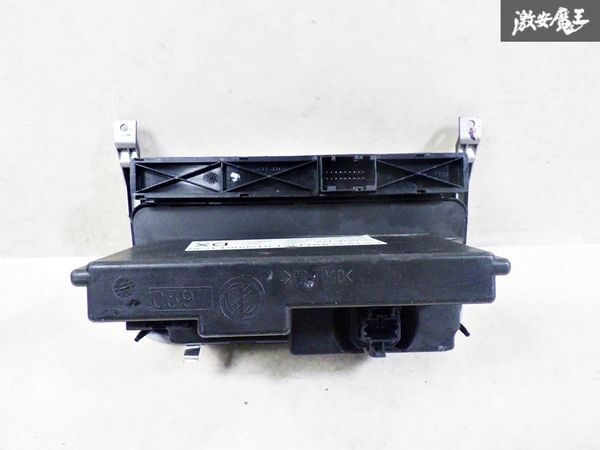 【破損無し！】アルファロメオ純正 937AB アルファロメオ147 エアコンスイッチパネル A/Cスイッチパネル 内装 01560513730 棚2F23_画像7