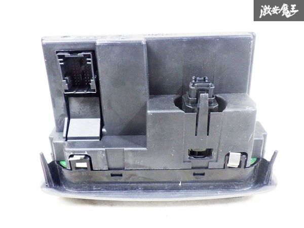 【破損無し！】アルファロメオ純正 937AB アルファロメオ147 エアコンスイッチパネル A/Cスイッチパネル 内装 01560513730 棚2F23_画像8