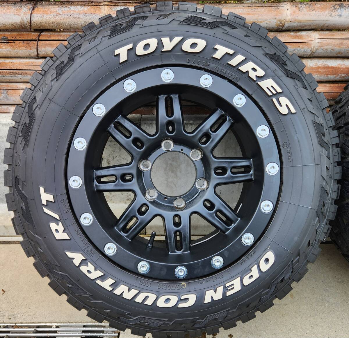 PRO COMP WHEELS 7031 FLAT BLACK TOYO OPEN COUNTRY R/T 235/70R16 21 год производства PCD139.7 6 дыра 8J офсет 0 паз 8~8.5. Pro Comp