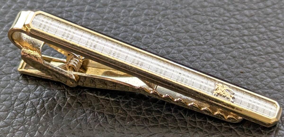 #13986 【箱付きタイピン!!】 バーバリー Burberry Burberrys 紳士小物