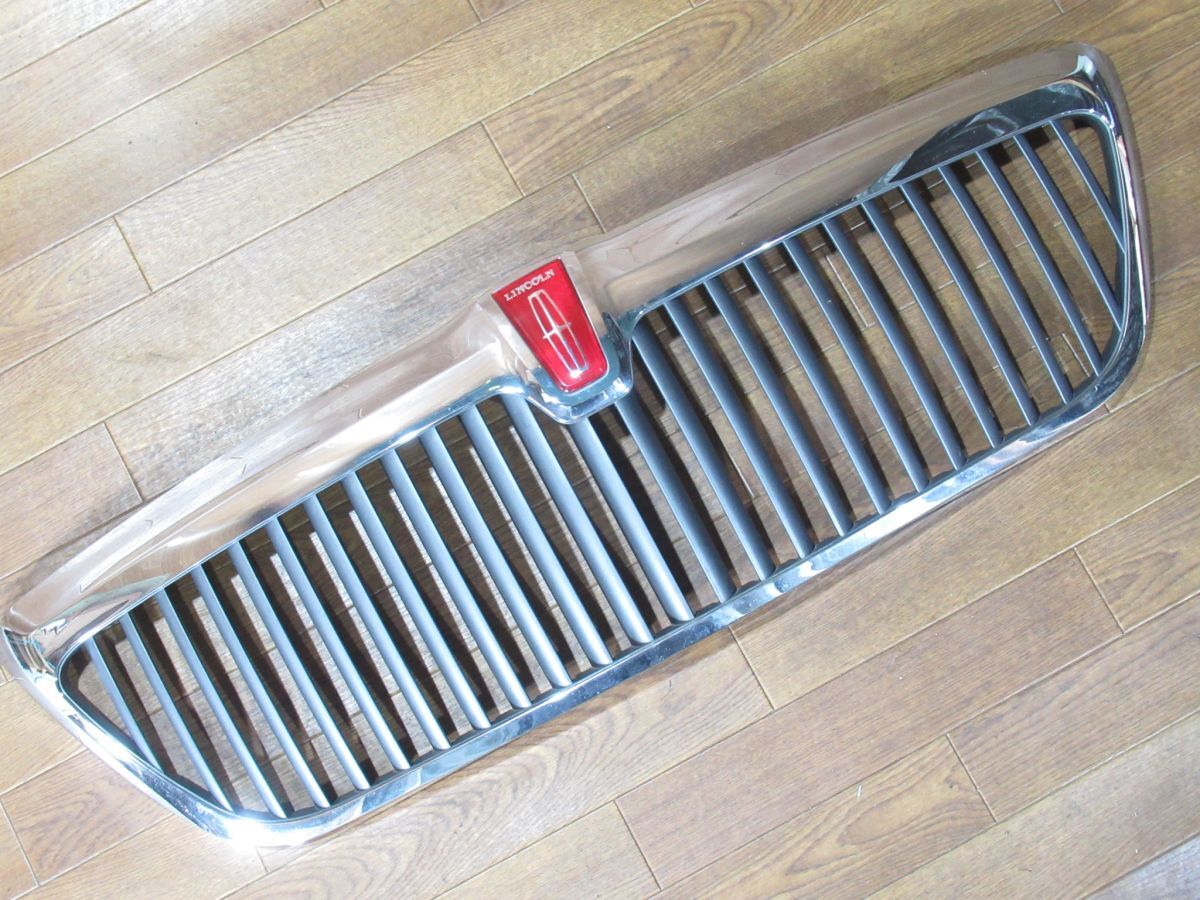 フォード リンカーン ナビゲーター純正 フロントグリル ラジエーターグリル YL74-8200-AAW_画像1