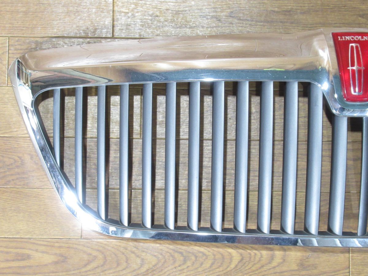 フォード リンカーン ナビゲーター純正 フロントグリル ラジエーターグリル YL74-8200-AAW_画像2