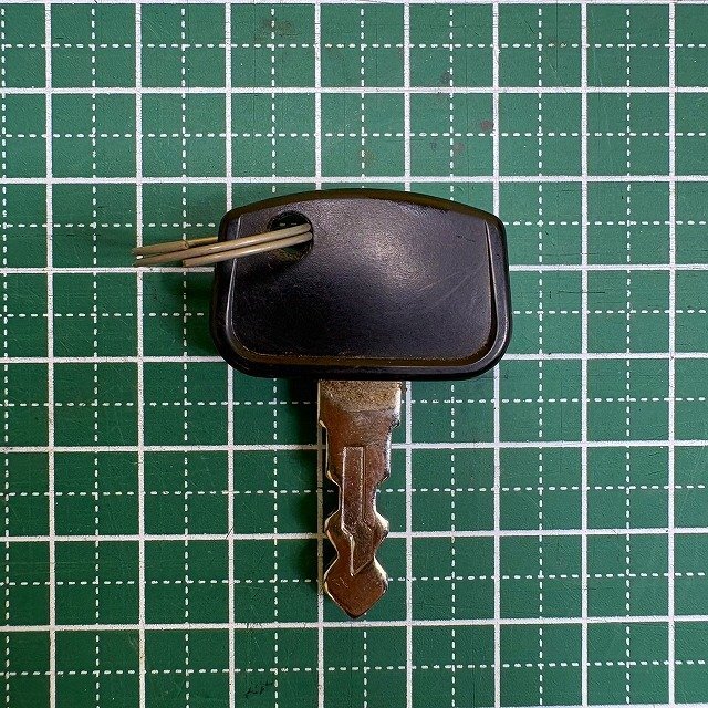 福岡■ 田植機(jī) スペアキー 鍵 クボタ コンバイン カギ 部品 パーツ 中古 【レターパックライト発送】■14-5