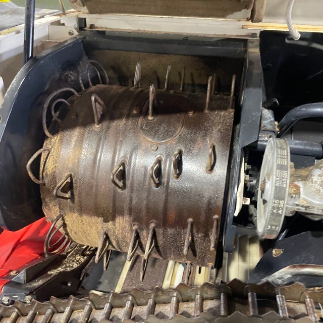 【決算セール】 宮崎 〇 ヤンマー 2条刈 コンバイン GC216 クローラー新品 丸ハンドル オーガ グレンタンク 211時間 稲刈り機 脱穀 稲 麦 1_画像6