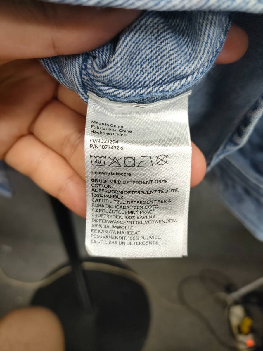 ★H&M エイチアンドエム デニムジャケット オーバーサイズ タイダイ染め サイズXL_画像5