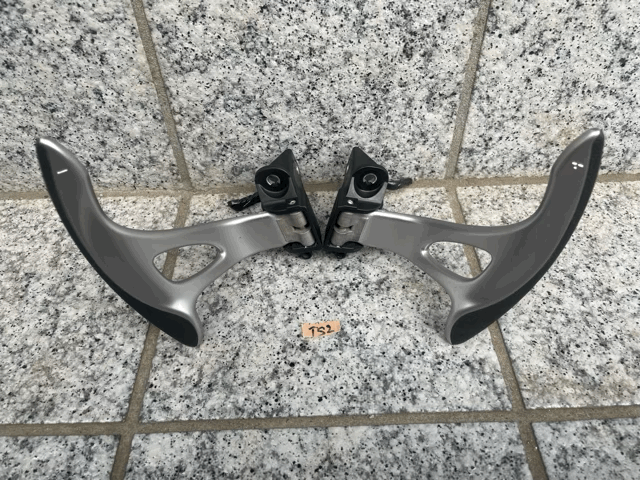 ★☆日産 スカイライン 350GT インフィニテイPV36 CKV36用純正パドルシフト☆★_画像1