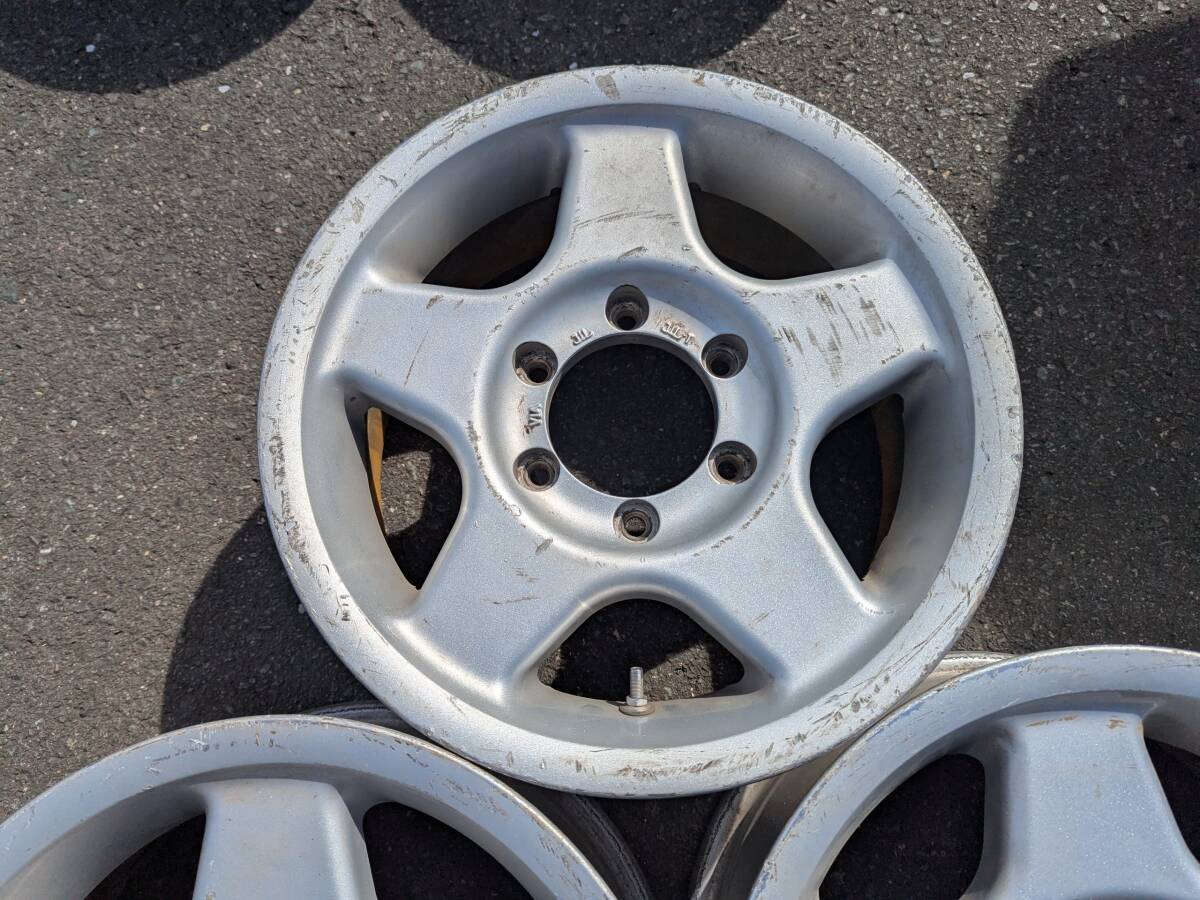 【4765】4×4 エンジニアリング ブラッドレーV 16インチ 7J +30 PCD139.7 3本_画像3