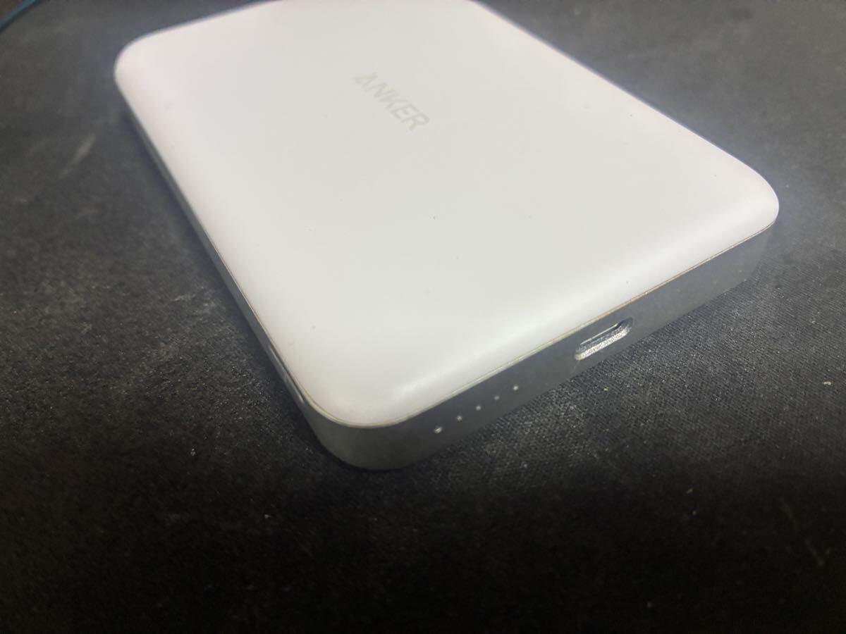 Anker MagGo Power Bank (10000mAh, Slim) беспроводной зарядка максимальная мощность 15W MagSafe соответствует магнит тип беспроводной зарядка соответствует ( белый )