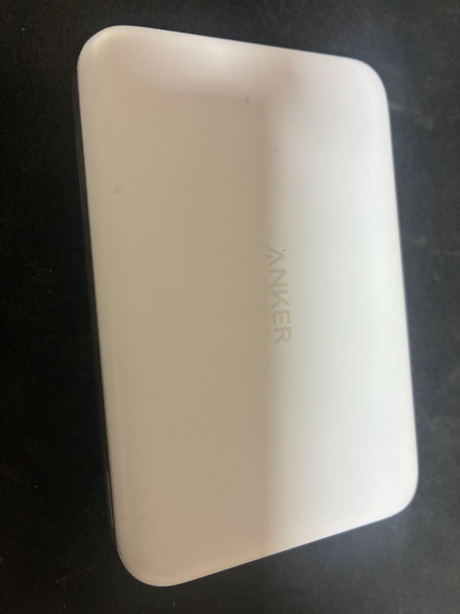 Anker MagGo Power Bank (10000mAh, Slim) беспроводной зарядка максимальная мощность 15W MagSafe соответствует магнит тип беспроводной зарядка соответствует ( белый )