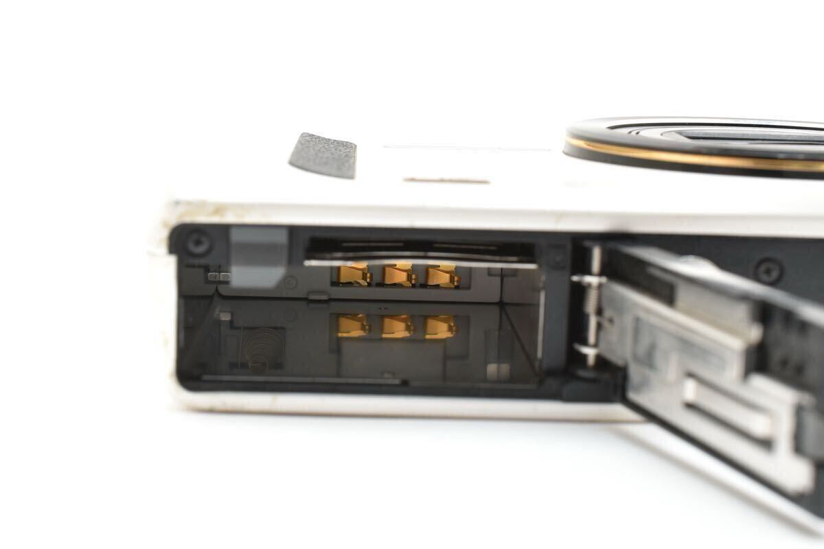 ◆通電◆ CASIO EXILIM EX-ZR100 ホワイト カシオ エクシリム コンパクトデジタルカメラ 本體のみ #582