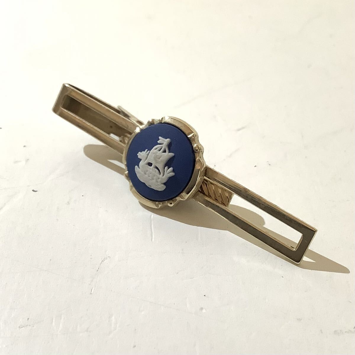 WEDGWOOD ウェッジウッド ネクタイピン VIKING SHIP ゴールドxブルー系 船モチーフ タイピン カフス アクセサリー メンズ 中古品
