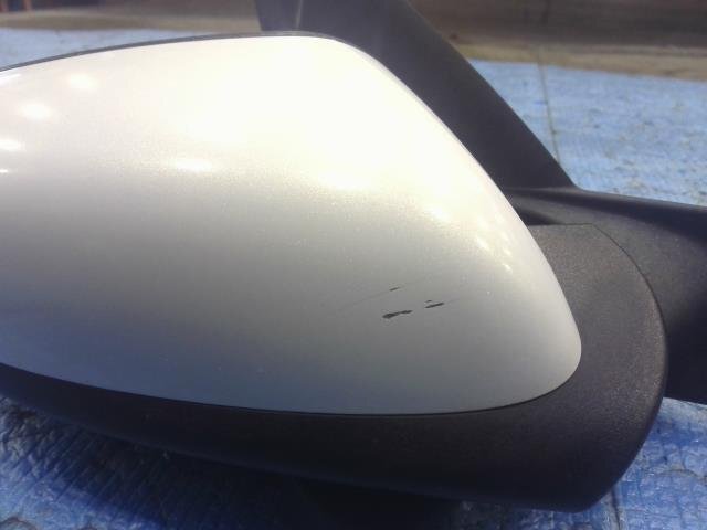 【青森発】中古 ベリーサ DBA-DC5R 右サイドミラー D465-69-120F ※状態 車体情報等 説明欄要確認_画像3