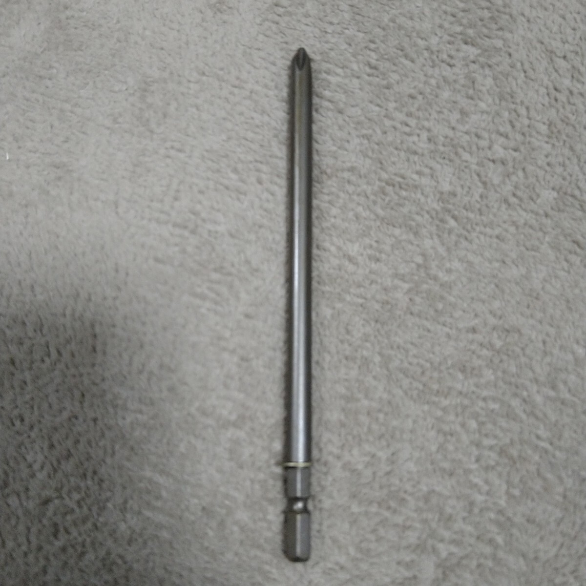 ジャンク品/長期保管品/メーカー不明/ビット+2×150mm/マグネットなし/インパクトドリル対応/対辺6.35mm/C型止め輪付き/11mm/10本セット_画像2