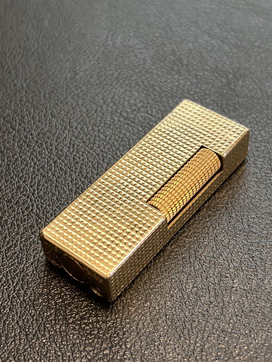 dunhill ダンヒル ローラー ガスライター ゴールドカラー メンズ カバー付 中古 ○fah 0986A □ダンヒル ローラーガスライター 外箱付 ゴールドカラー ヴィンテージ