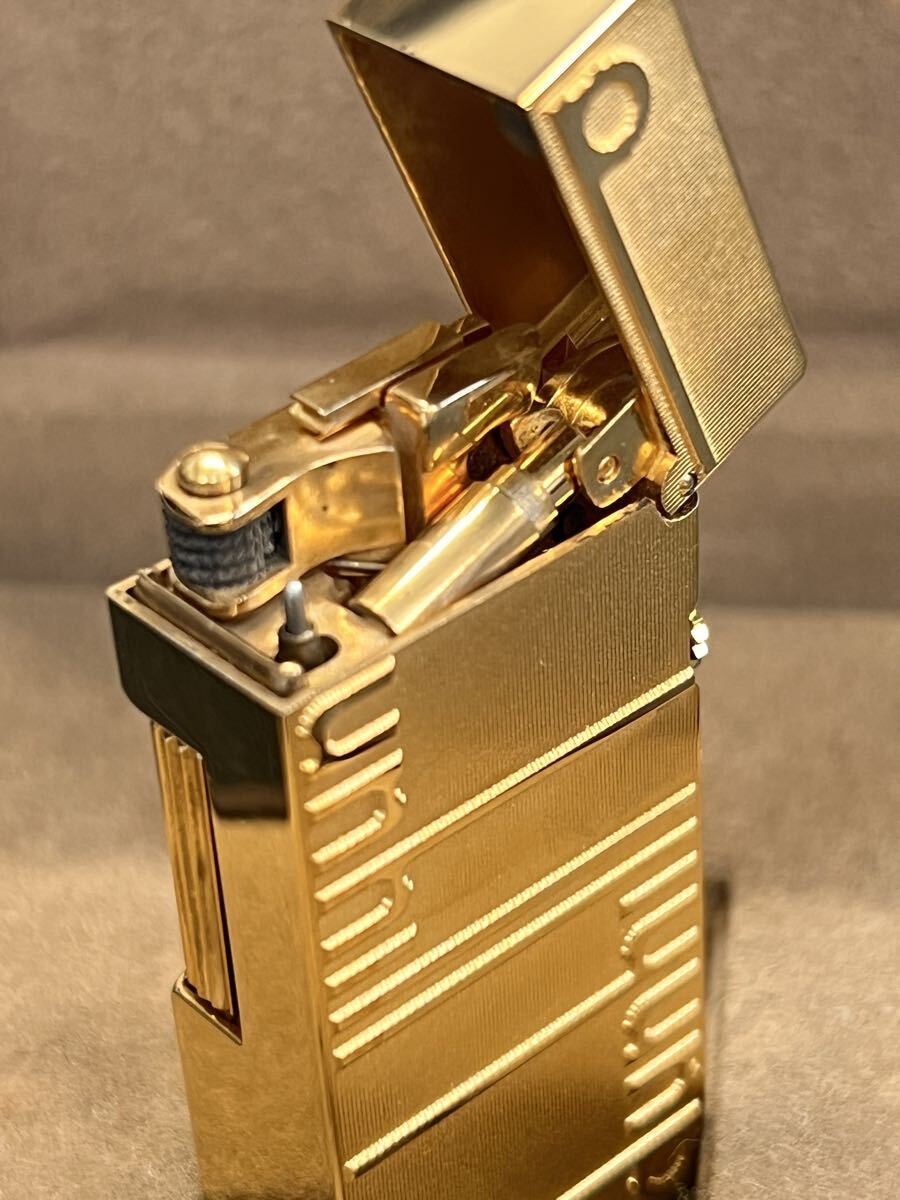 Dunhill ダンヒル ガスライター　ショートタイプ　シグネチャー ゴールド　箱付き