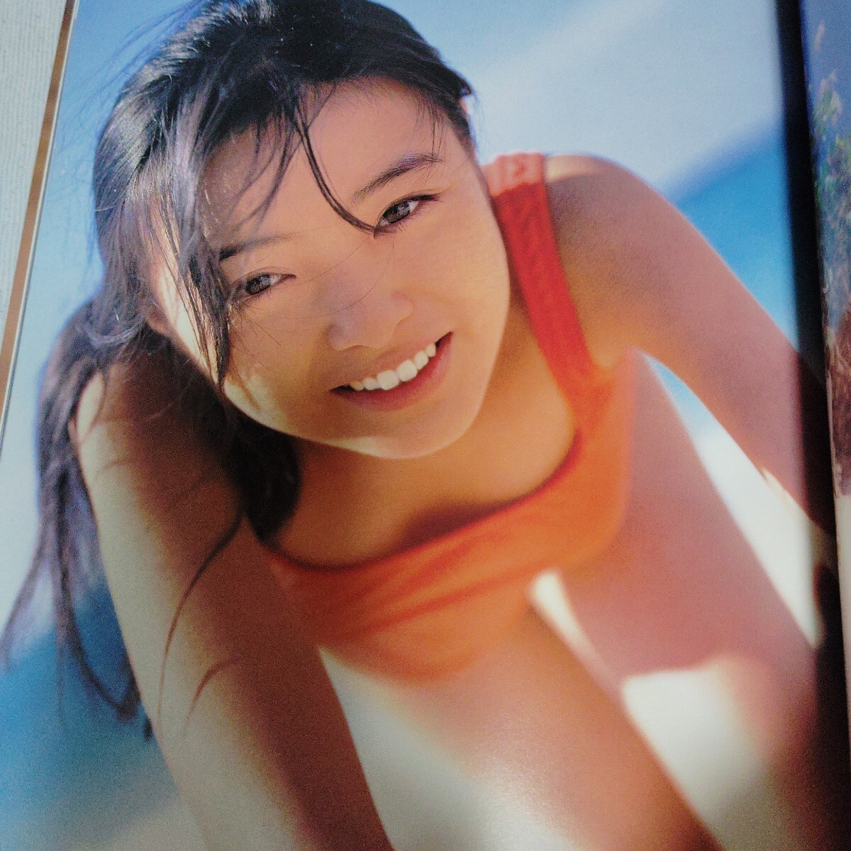 【15歳！中學(xué)卒業(yè)記念！】 盛內(nèi)愛子 寫真集 「愛のコトバ」 初版 帯付 2002年発売　p2152