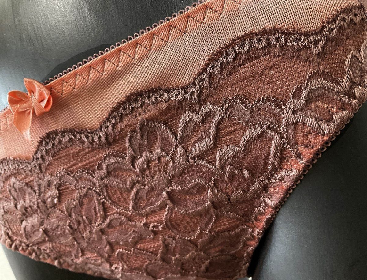 ＜再値下げ＞CR16108-51 IB⑦【特価】新品 小さい ブラジャー＆ショーツセット A70/M 1セット 有名ブランド レース 花柄 レディース_画像5