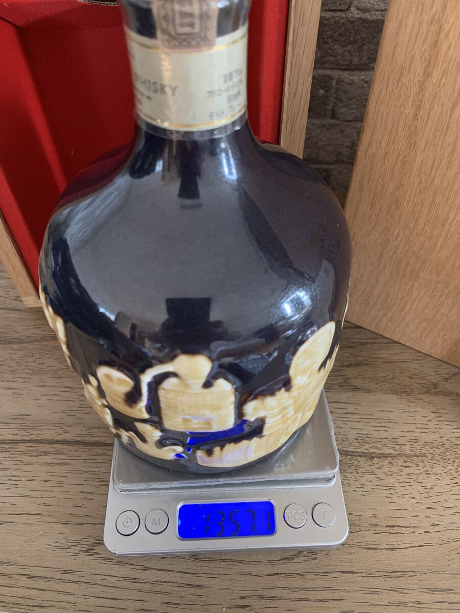 SUNTORY WHISKY THE サントリー ウイスキーザウイスキー 有田焼 陶器ボトル 750ml 古酒箱付き