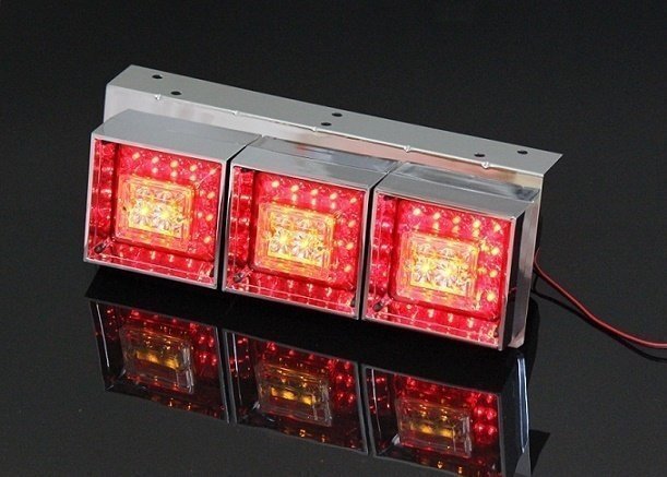  маленький, средний для грузовика LED 3 полосный прямоугольник задний фонарь красный / прозрачный 24V специальный задние фонари / Titan Dutro Fighter демонстрационный рузовик [ стоимость доставки 800 иен ]