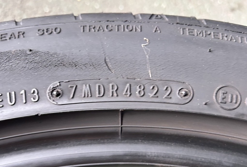 ☆送料無料☆【2022/2024年製造】【溝6~7分山】DUNLOP SP SPORT MAXX055 2本 225/45R21 側面ひび割れ有り ASP3154_画像7