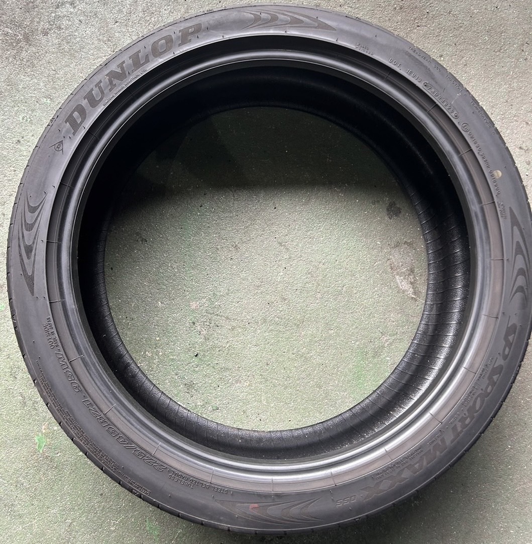 ☆送料無料☆【2022/2024年製造】【溝6~7分山】DUNLOP SP SPORT MAXX055 2本 225/45R21 側面ひび割れ有り ASP3154_画像5