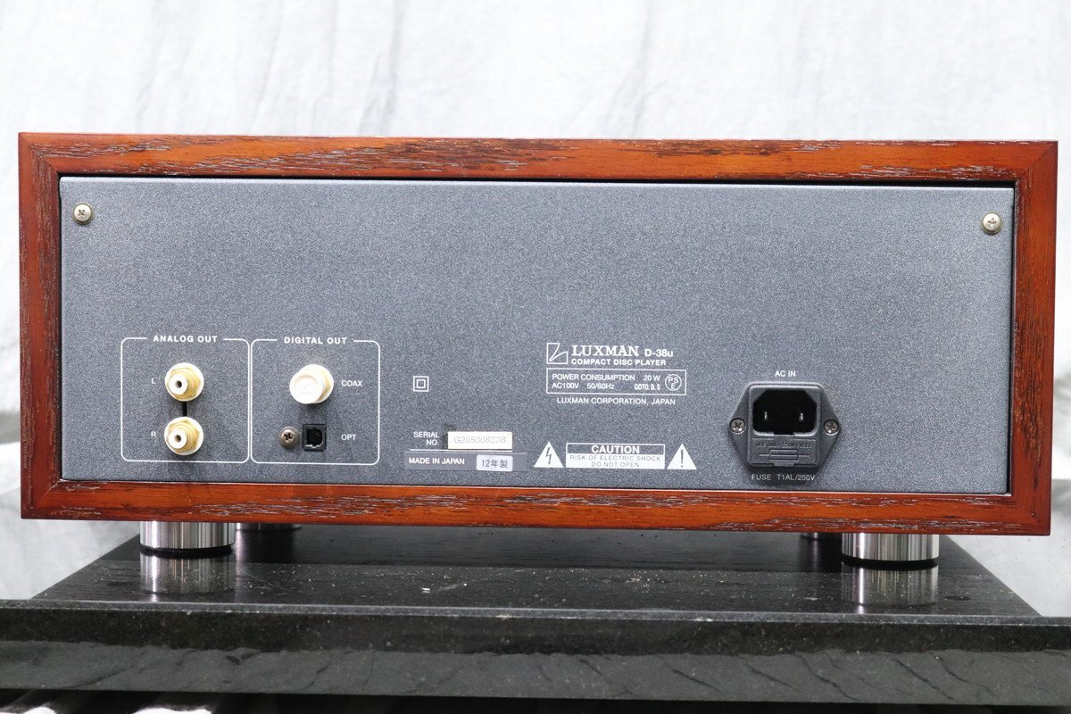 【C】LUXMAN D-38u CDプレーヤー ラックスマン 3138782【送料無料!!】