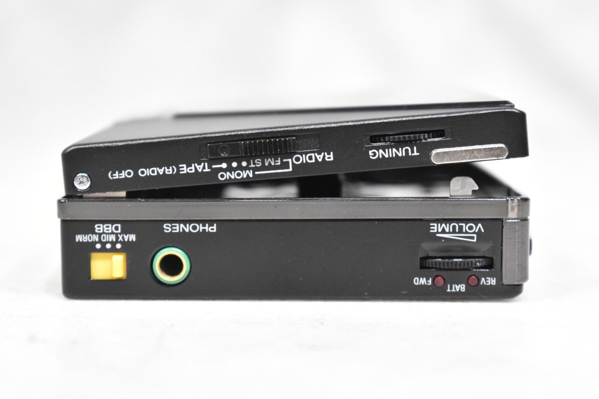 【G】SONY WALKMAN WM-F550C ウォークマン ポータブルカセットプレーヤー ソニー 3138605