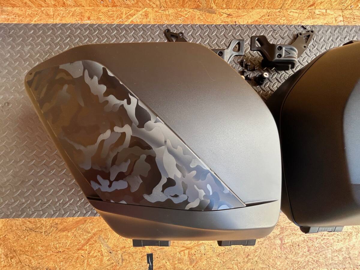 美品！ヤマハ純正　21'～ TRACERトレーサー9 GT RN70J/RN99J サイドケース左右セット _画像5