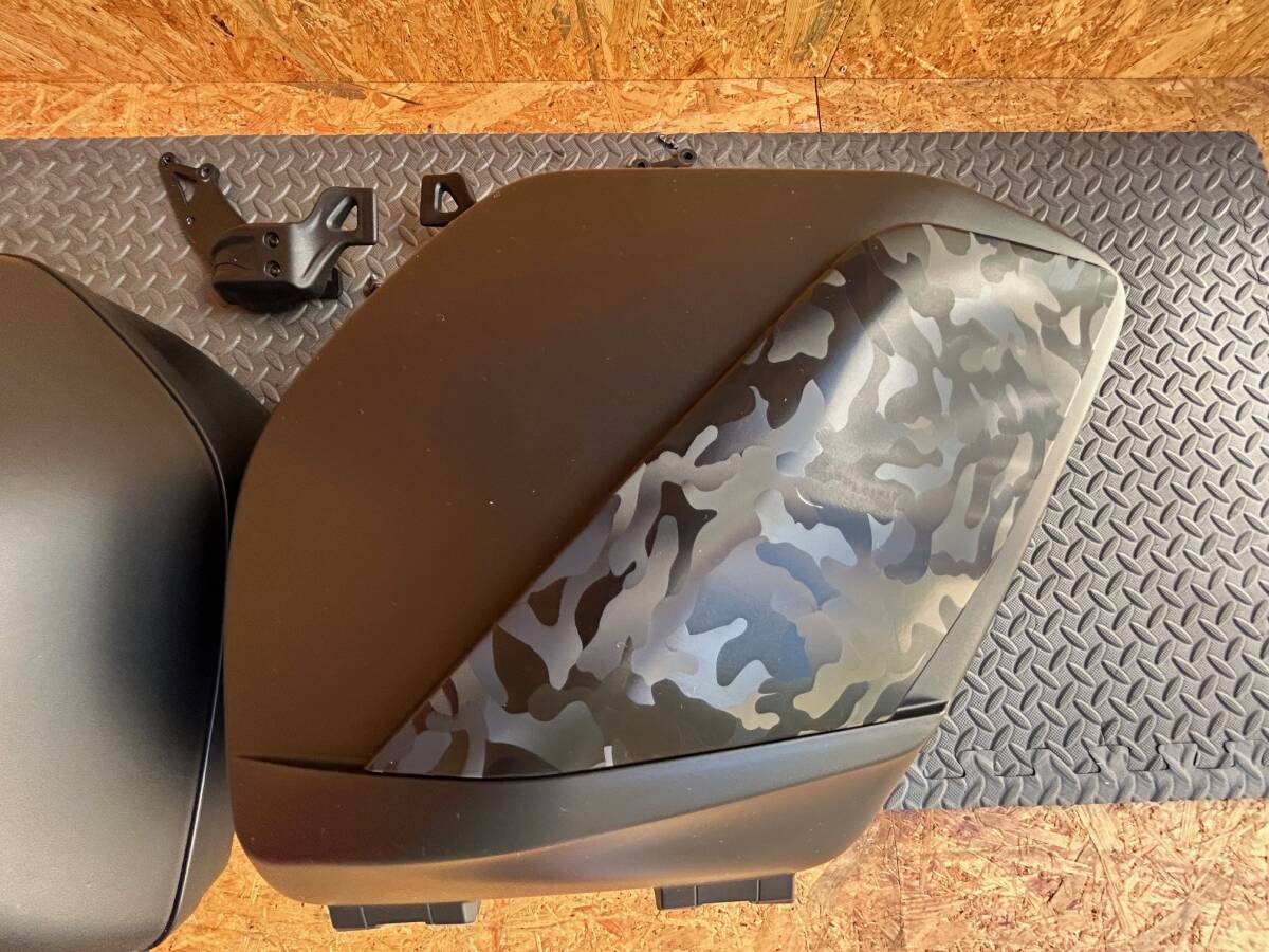 美品！ヤマハ純正　21'～ TRACERトレーサー9 GT RN70J/RN99J サイドケース左右セット _画像6