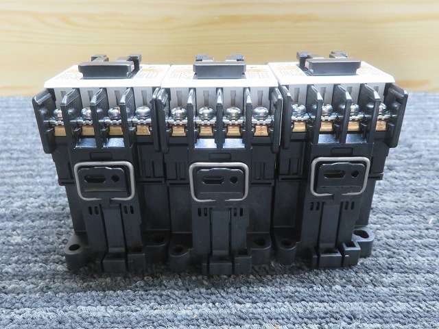 Z☆FUJI　電磁接触器　SC-0 SC13AA 3個セット　◎現状品_画像6