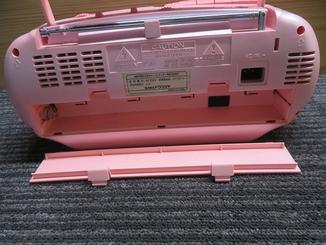 K☆ドウシシャ AM/FMラジオカセットレコーダー RM-120KT  ハローキティ ピンク ◎通電OK ◎再生など簡易動作確認済_画像6