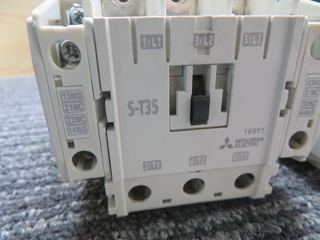 K☆MITSUBISHI　三菱 S-T35　S-T21　S-T20 MAGNETIC CONTACTOR_画像2