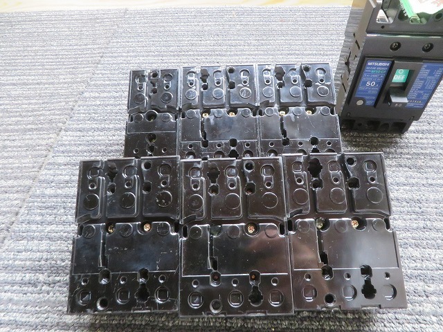 K☆MITSUBISHI 三菱　　ノーヒューズブレーカー　遮断器　7点セット NF50-CP　50A NF30-CS　30AMP　20AMP 　5AMP ◎取り外し品_画像9