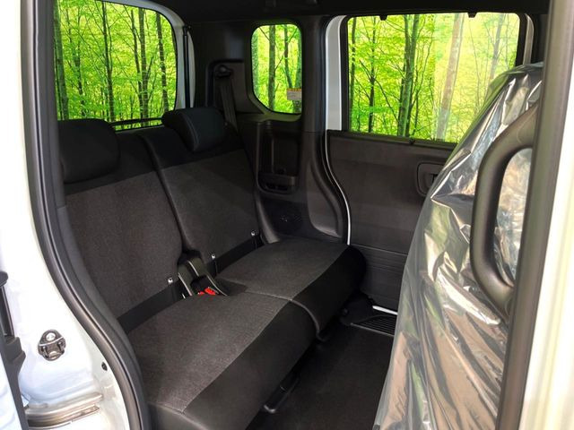 【諸費用コミ】:令和7年 N-BOXカスタム ベースグレード