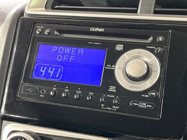 【諸費(fèi)用コミ】:平成26年 フィット 1.3 13G