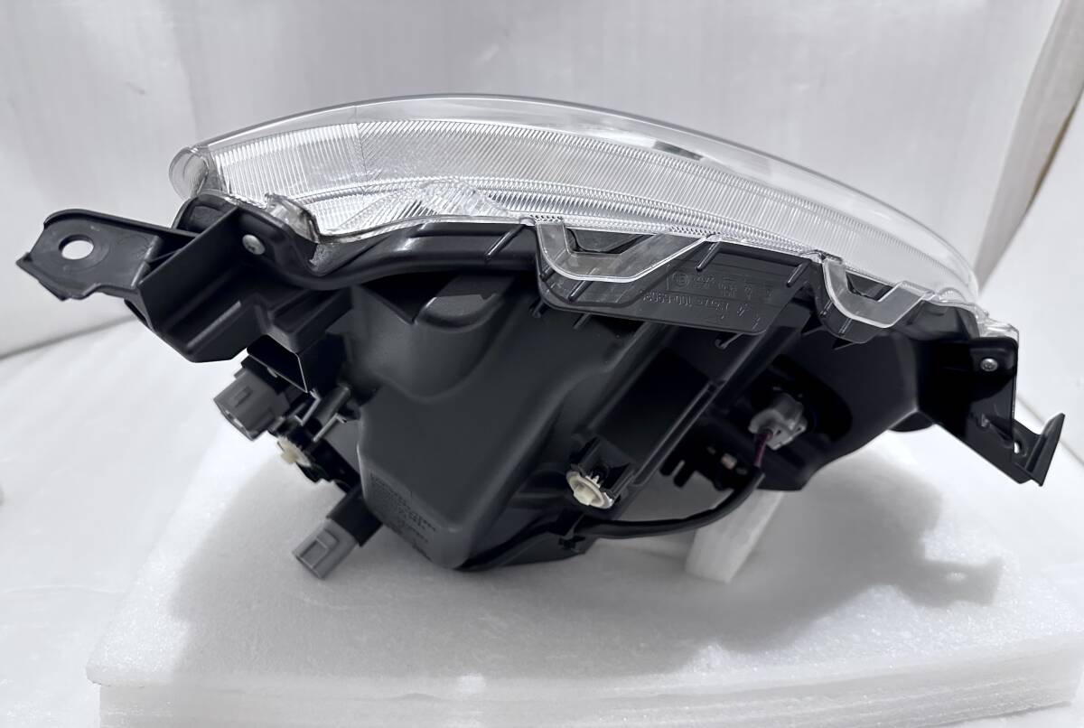 прекрасный товар / повреждение нет Move парусина парусина LA800S передняя фара передняя фара левый правый LED 81130-B2650/81170-B2660 Move 100-69038 оригинальный 8L