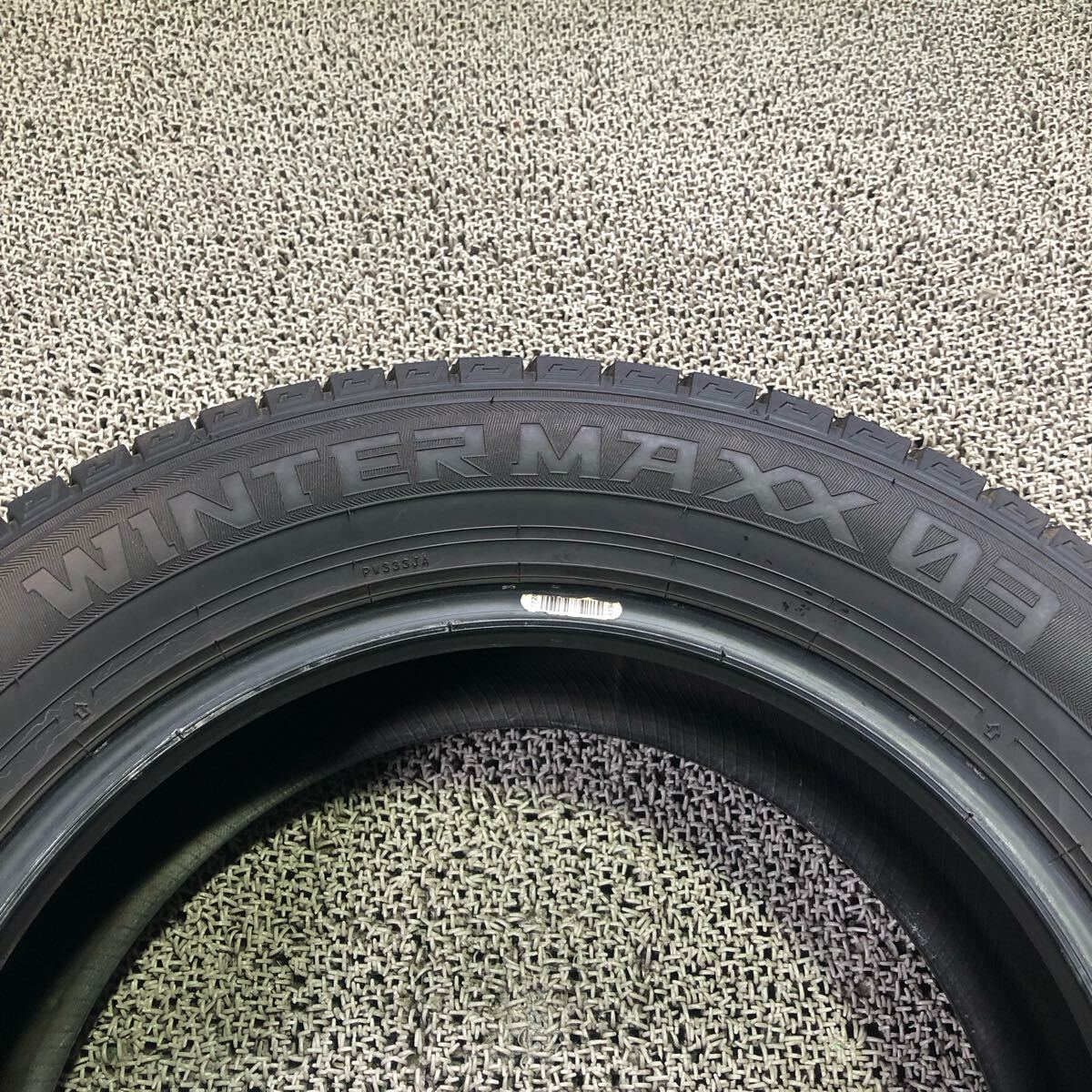 AH617 -59 205/60R16 92Q 【送料無料　4本セット】スタッドレスタイヤ、ダンロップ WINTERMAXX03 プリウスα、ステップワゴン、ノア等に_画像9