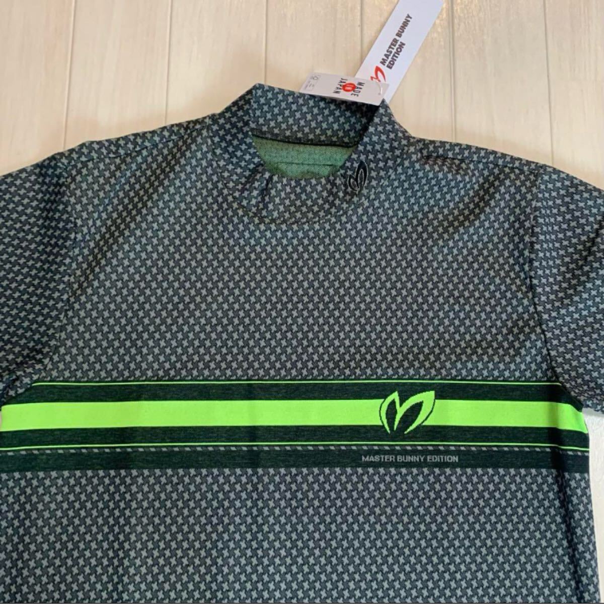 新品■18,700円【マスターバニー】5/L メンズ　半袖モックネック　シャツ　 PEARLY GATES ゴルフウェア　大きいサイズ_画像2